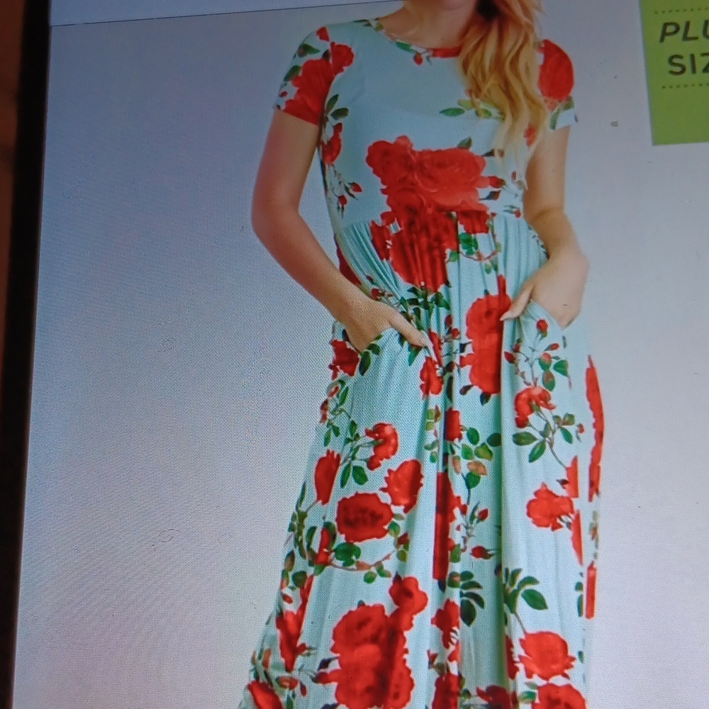 REBORN J THE PLUS FLORAL MAXI  Size 16  -  XL HOST PICK Maternity